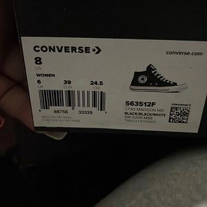 Converse women sneaker